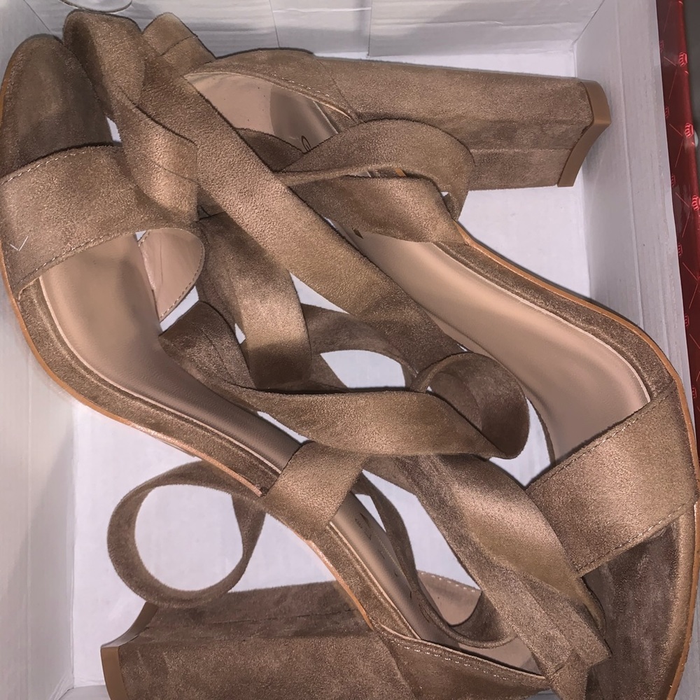 Nude lace up , clean & barely worn